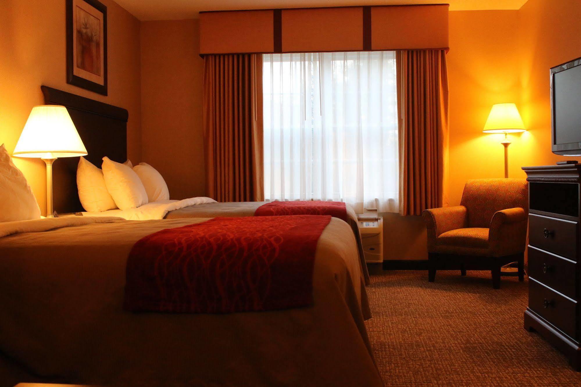 Comfort Inn & Suites Scarborough-Portland Экстерьер фото